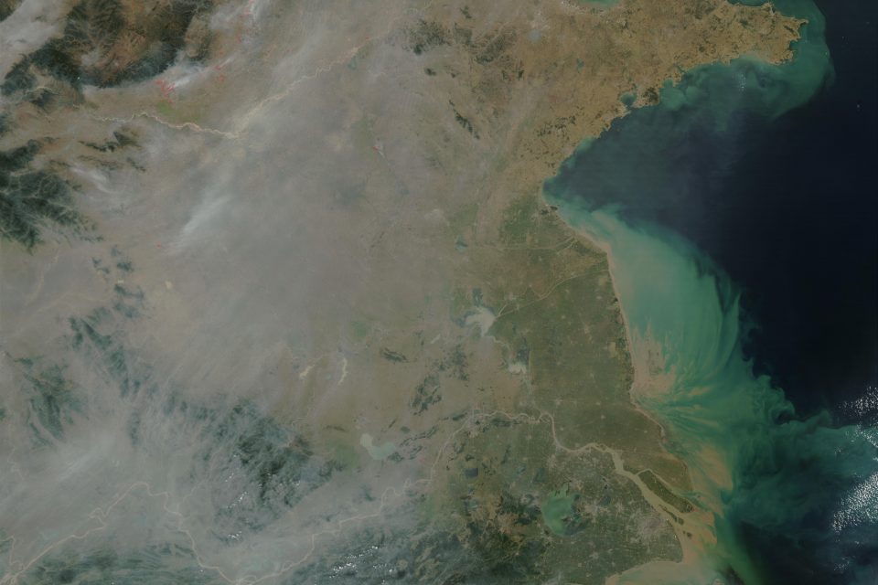 Smoke and Pollution in Eastern China