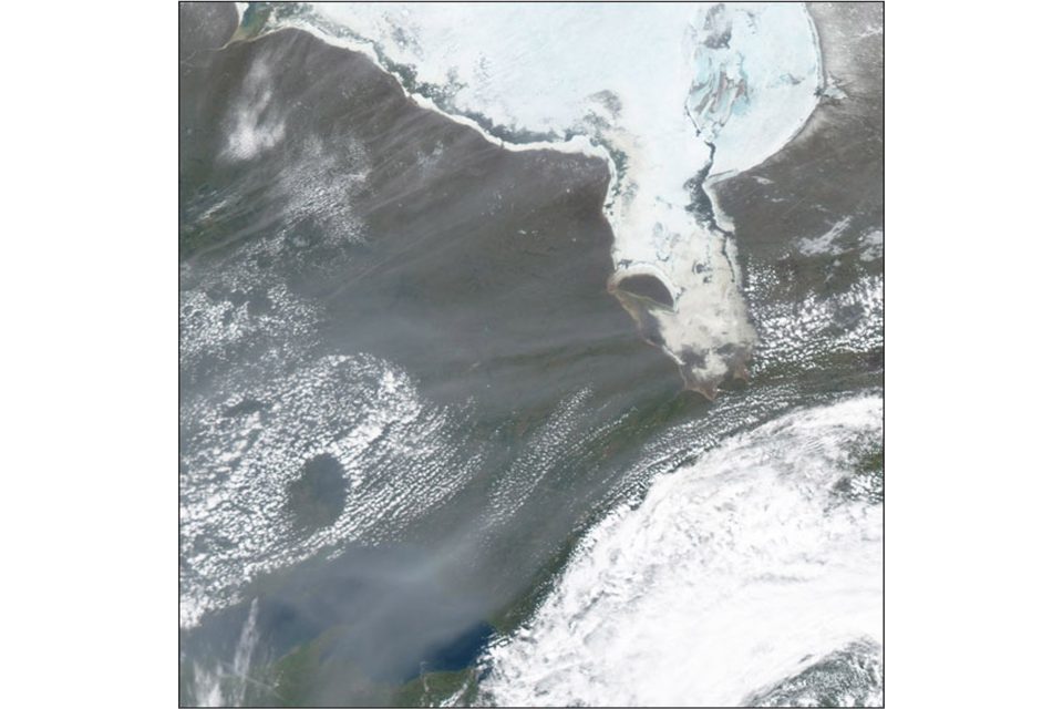 Smoke from Asian Fires Over Canada