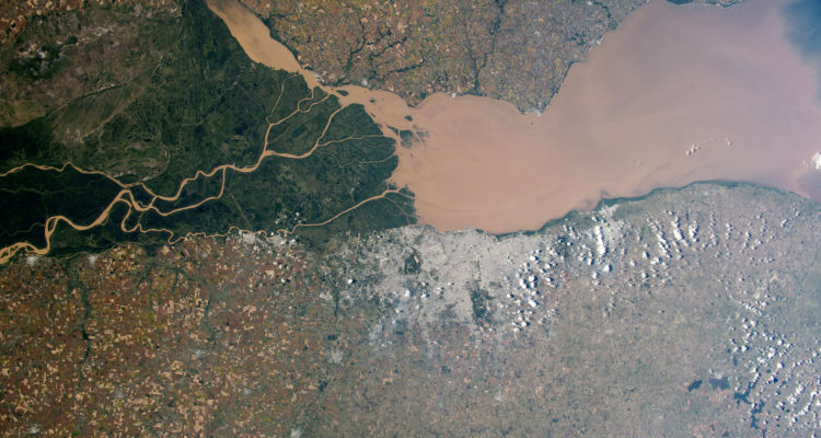 The Paraná River: Good Air And Brown Water