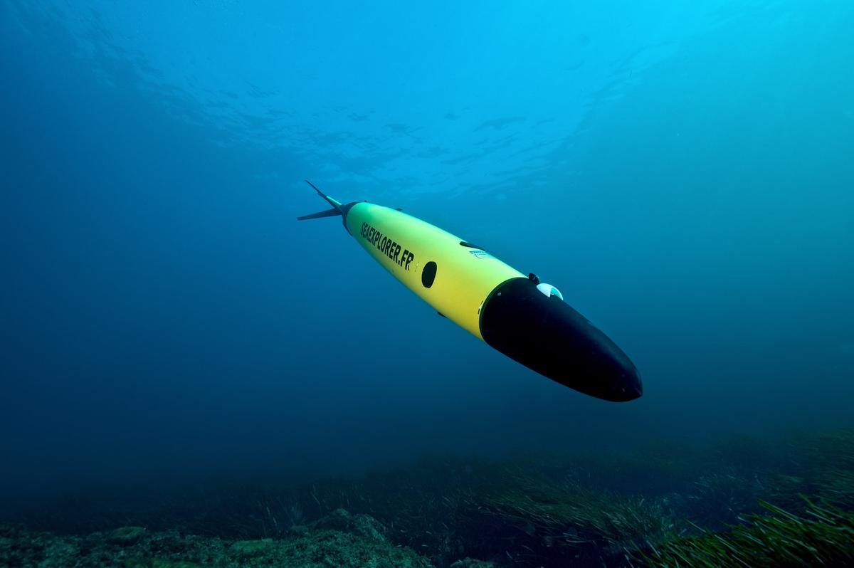 Scientists use undersea ocean gliders to predict hurricanes