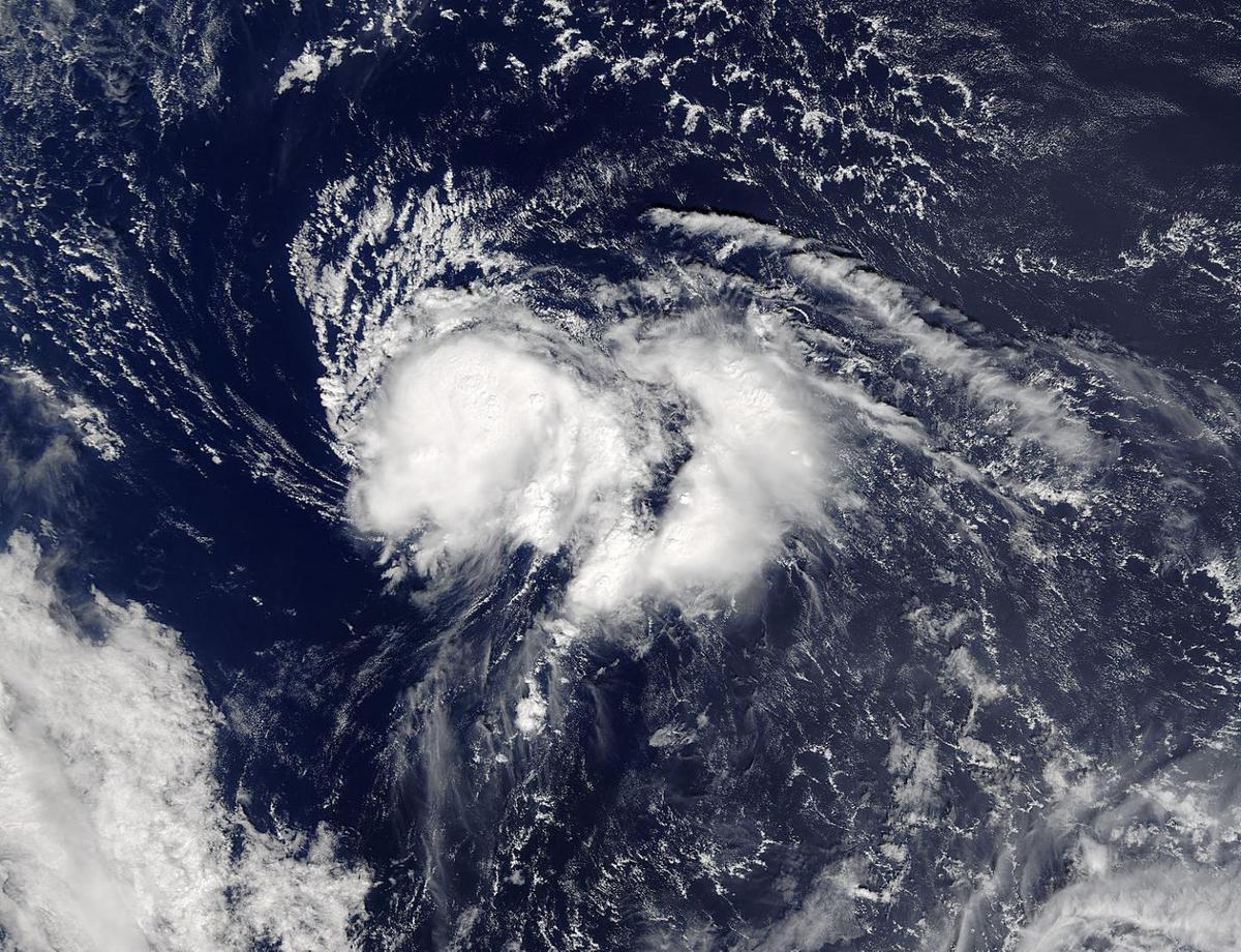 Tropical Storm Nicole seen crawling towards Bermuda
