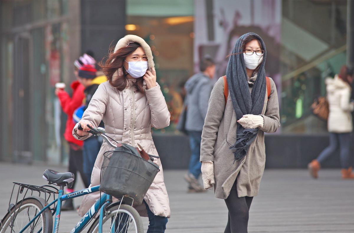 Smog alert: Beijing warns people to stay indoors this week