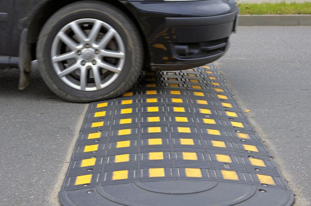 Health watchdog: speed bumps cause pollution