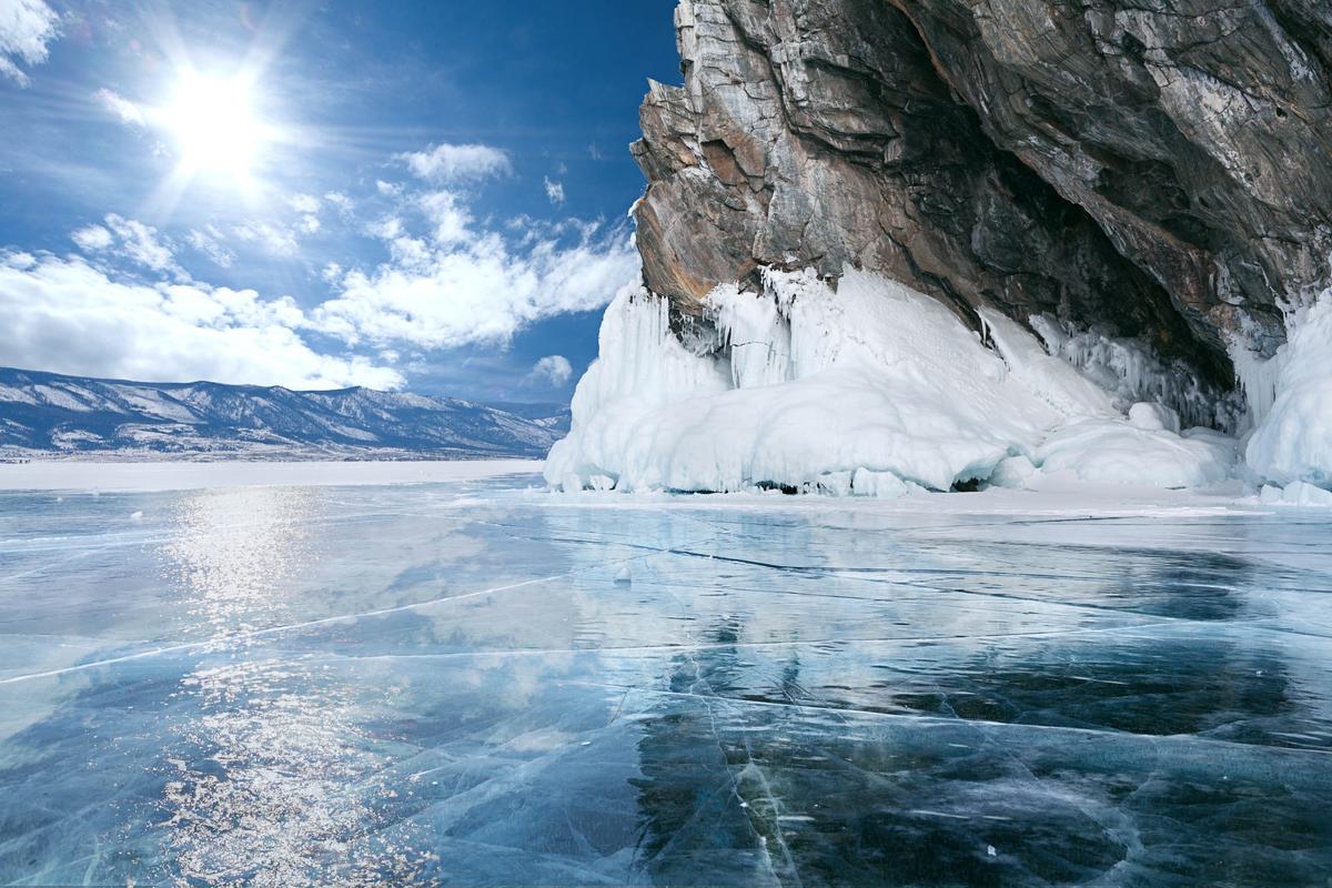 Arctic lakes are melting earlier every year