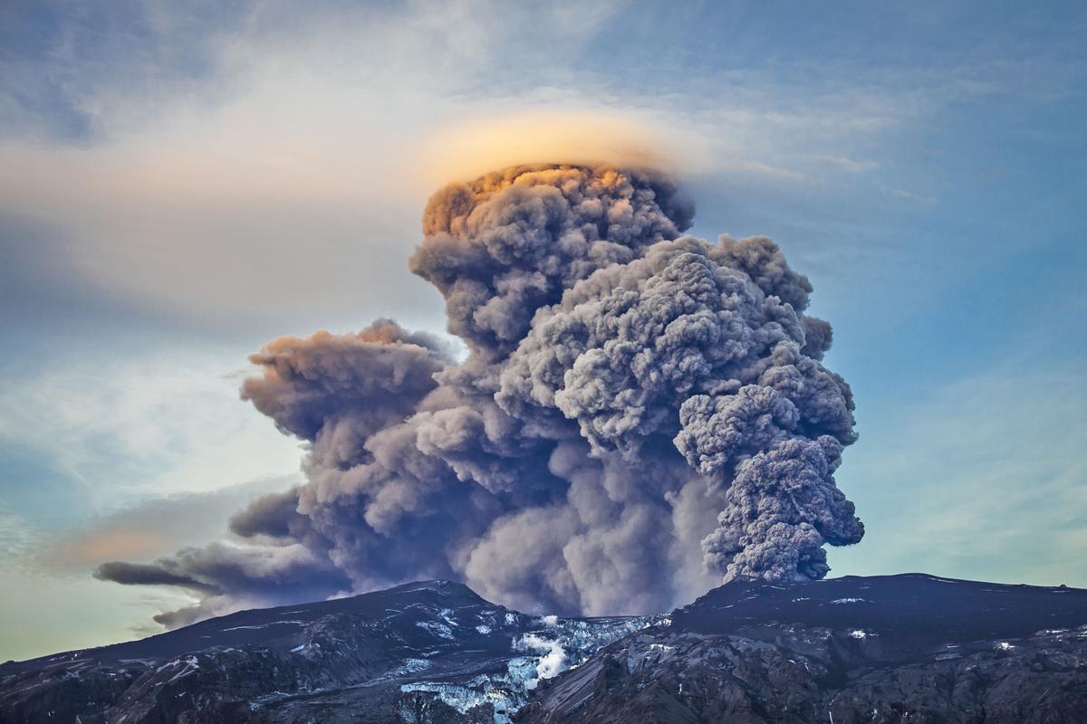 Scientists develop new model to predict volcanic eruptions