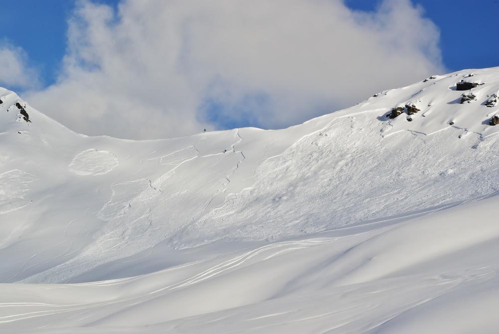 People missing, feared dead, after Italian avalanche hits hotel
