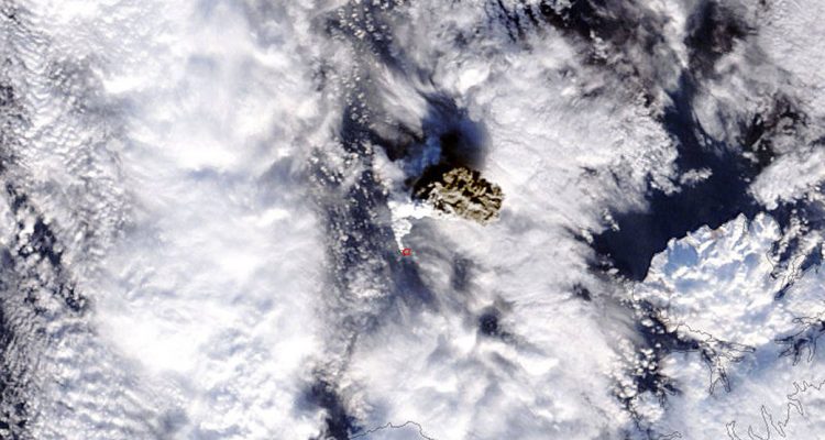 Bogoslof Volcano captured erupting again