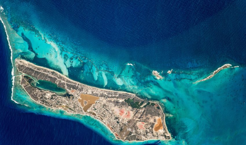 Grand Turk Island and its stunning coral reefs