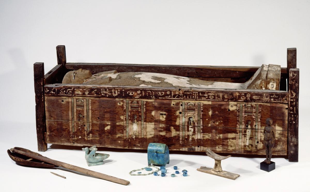 Scientists obtain first whole genome data from egyptian mummies