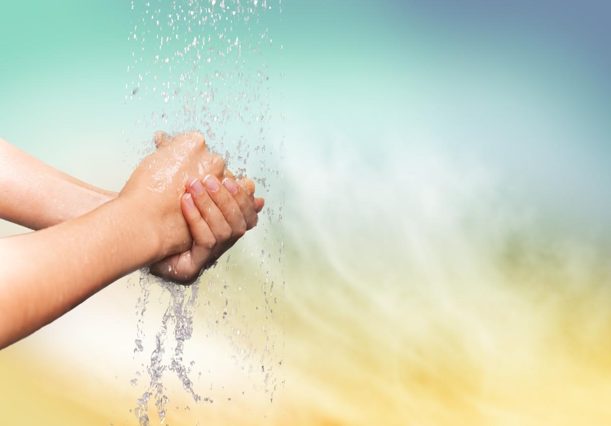Study: Washing our hands also refreshes our minds