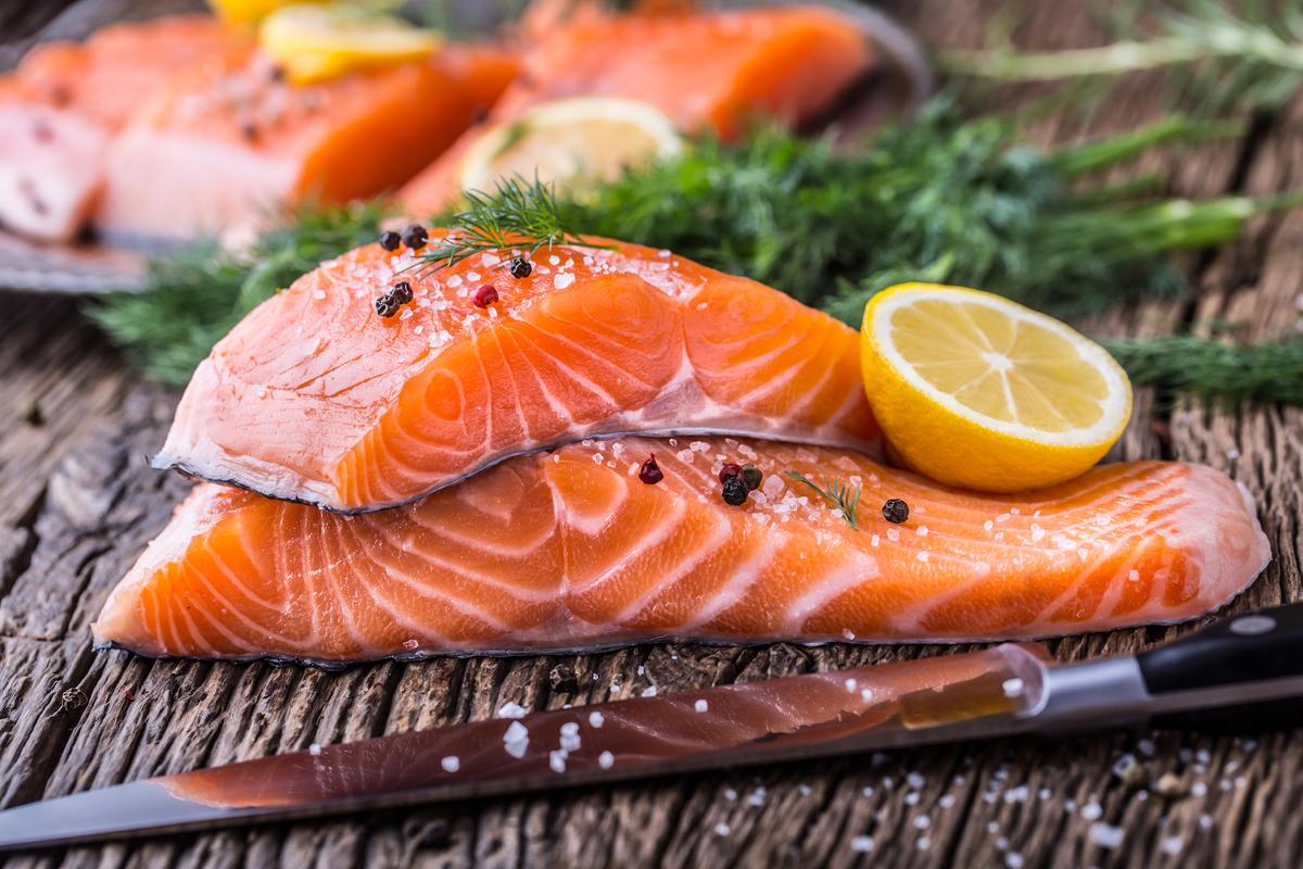 Salmon industry battling major sea lice problem
