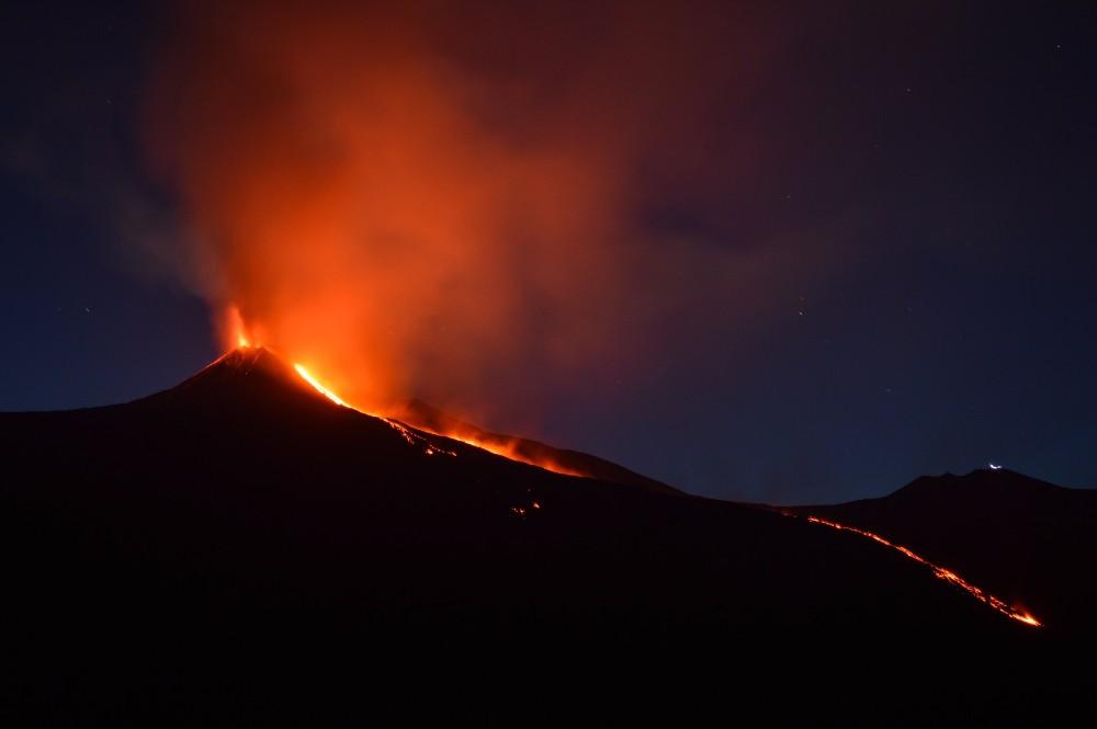 Antarctic zircons reveal clues about early volcanoes, continents
