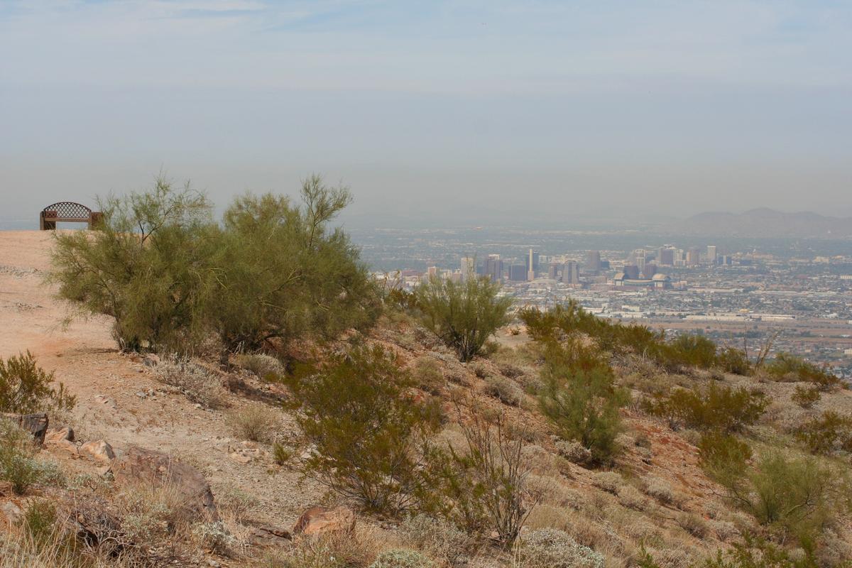 Phoenix starts 2018 with heavy air pollution