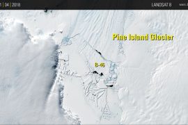 B-46 iceberg breaks away from the Pine Island Glacier