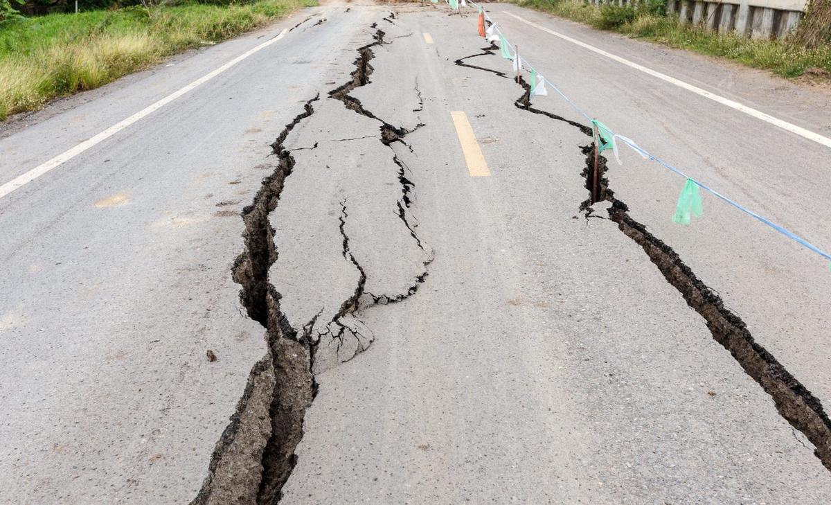 The roughness of tectonic plates may predict earthquake magnitude