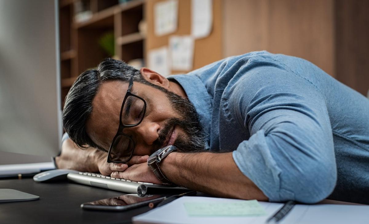 Does sleep help us adapt to difficult circumstances?