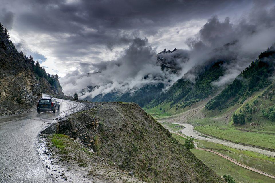 Heavy rainfall intensifies soil respiration and global warming