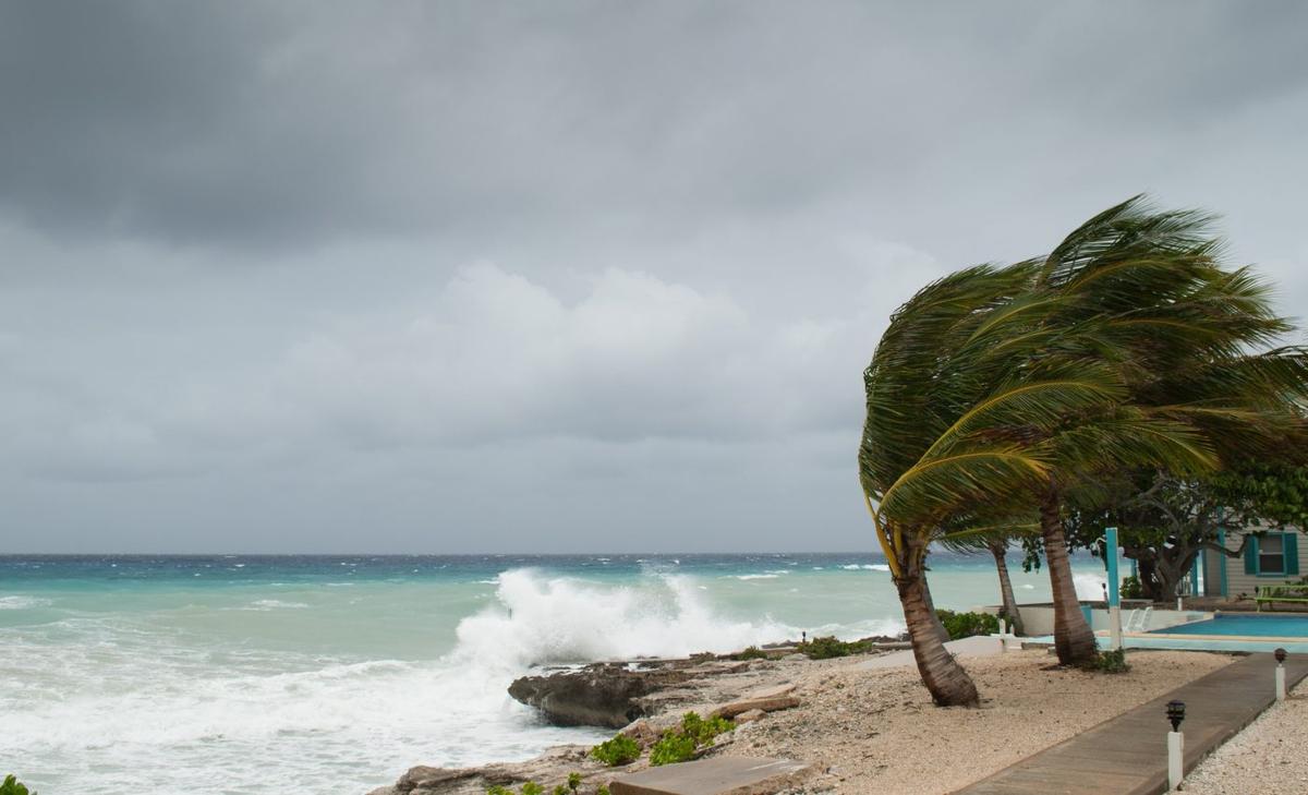 Hurricane formation triggered by very small disturbances