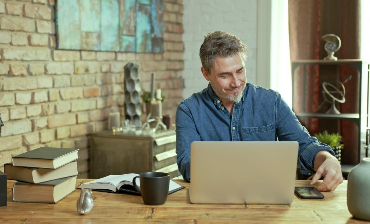 Daily internet use may lead to social isolation 