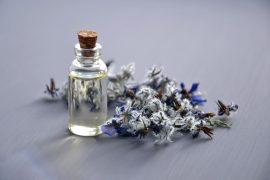2020/06/cosmetic-oil-3164684_1920.jpg