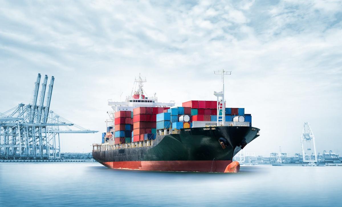 Ships must urgently cut CO2 emissions to meet global climate goals