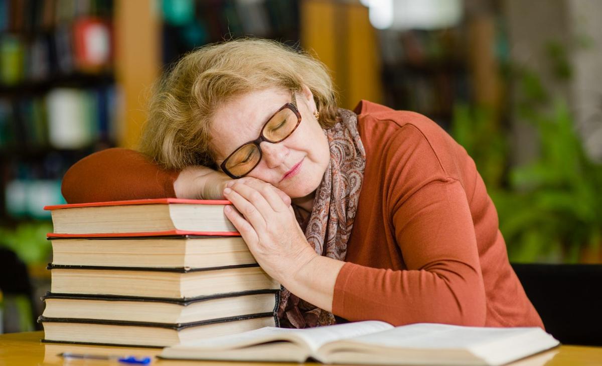 Motivation to learn declines as a specific brain circuit ages