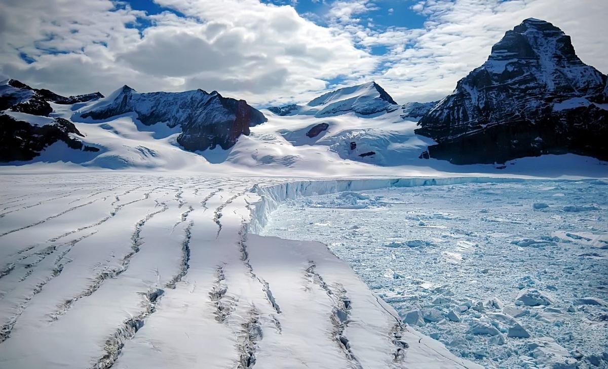 More than a third of the Antarctic ice shelf could collapse this century
