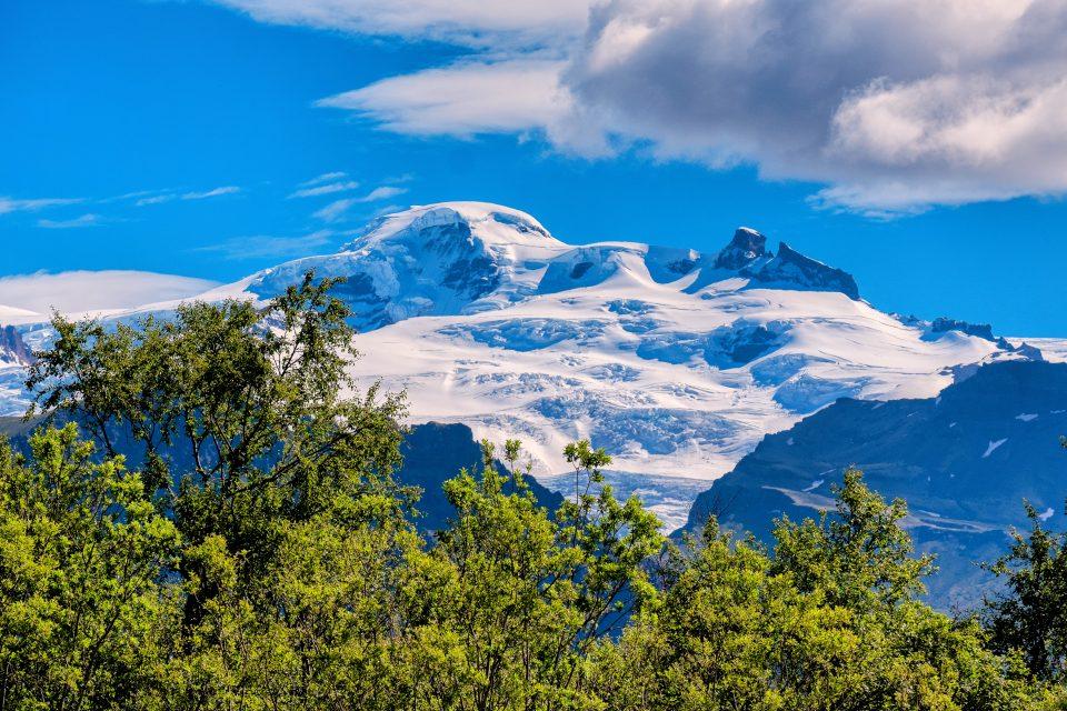 Microplastics found in the remote Vatnajokull glacier