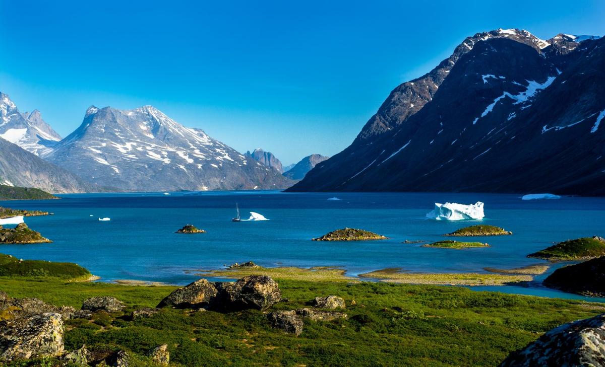 Lack of fresh snowfall causes Greenland to melt faster