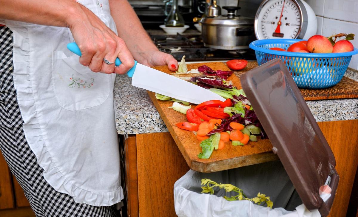 Cutting food waste could feed the world, but not nutritiously