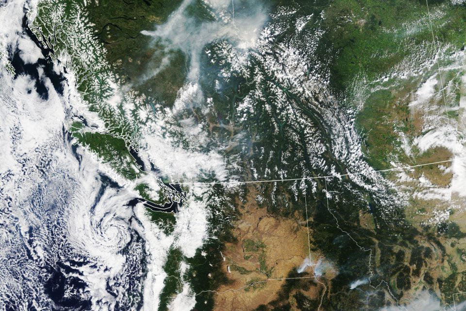 Wildfire while lingers over the Pacific Northwest