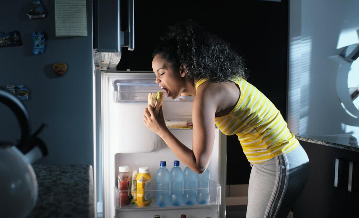 Your risk of food poisoning is greater at night