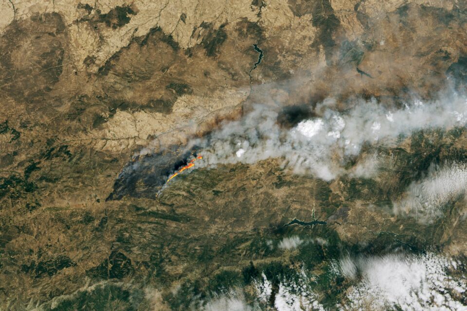 Extreme heat and fire scorch central Spain