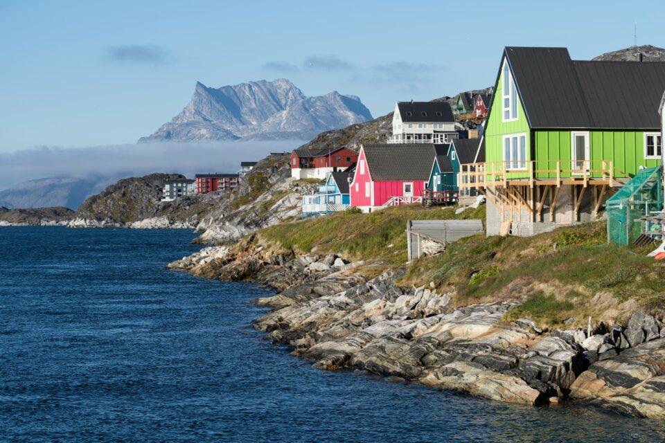 For some Greenlanders, eating sugar has health benefits