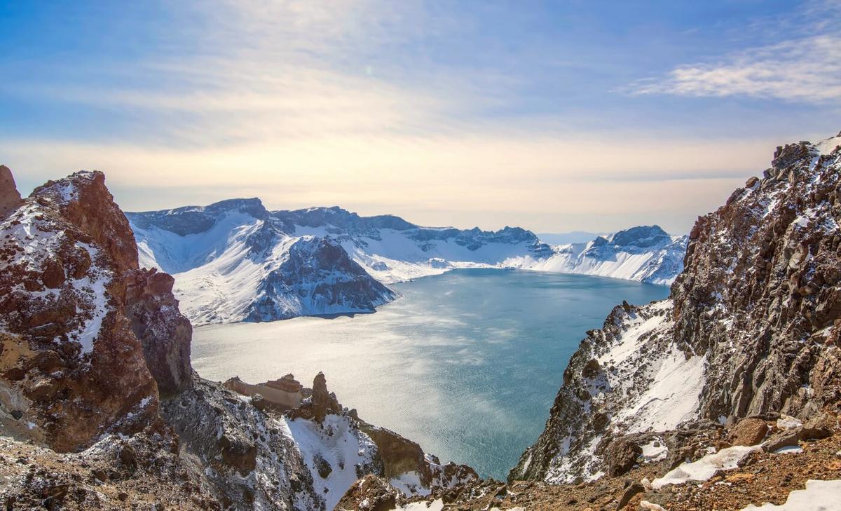 Arctic melt ponds cover smaller areas than predicted
