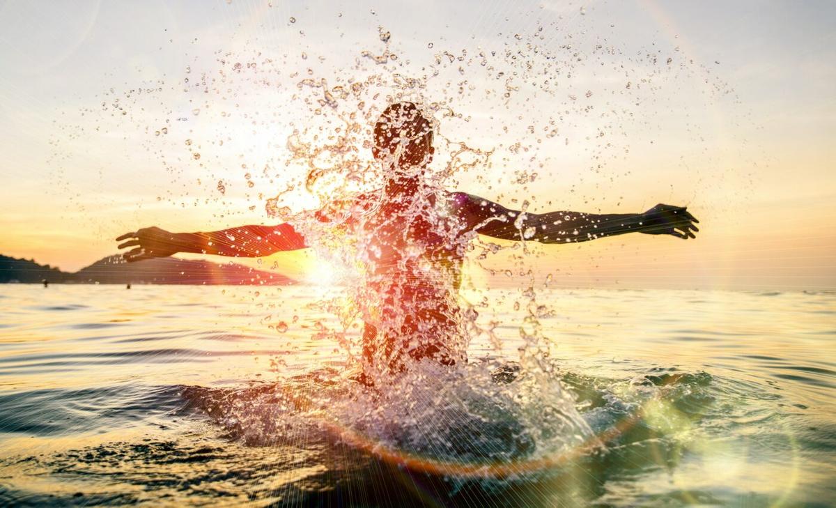Sun exposure increases appetite in men, but not women