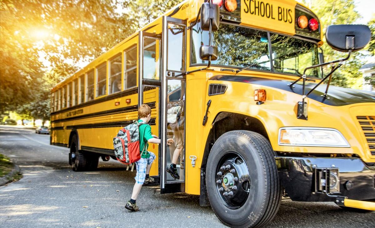 Parents worry about safety at snarled up school parking areas