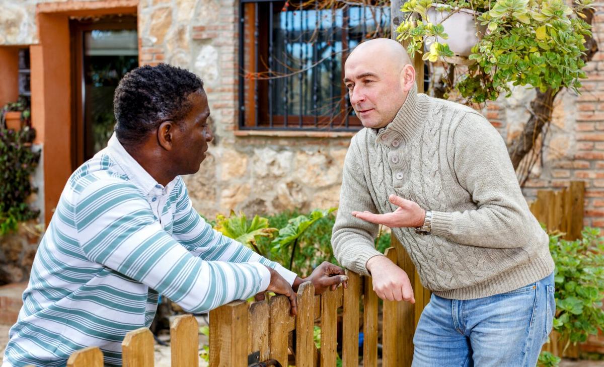 Neighbors can help reduce the health risks of living alone