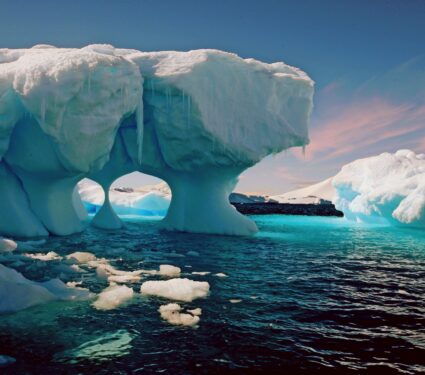 Antarctic-ice-2.jpg