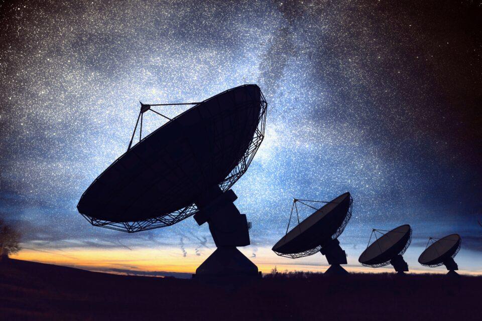 Mysterious radio signals: are aliens trying to contact Earth?