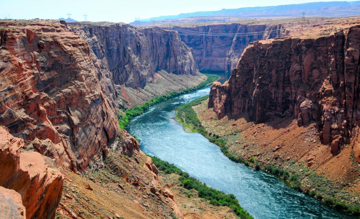Temperature is the main driver of oxygen in U.S. rivers
