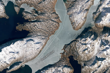 2023/04/greenlandice_oli2_2023072.jpg