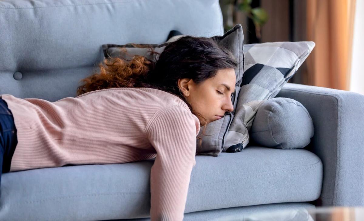 How do afternoon naps impact our health?