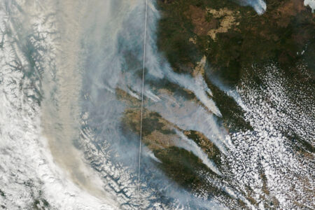 2023/05/canadafires_tmo_2023126_lrg.jpg