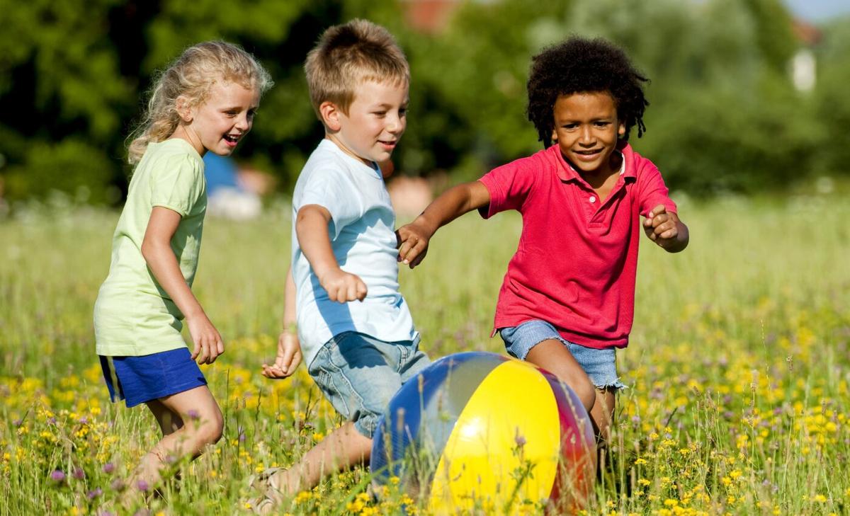 Children consider their own past actions before judging others