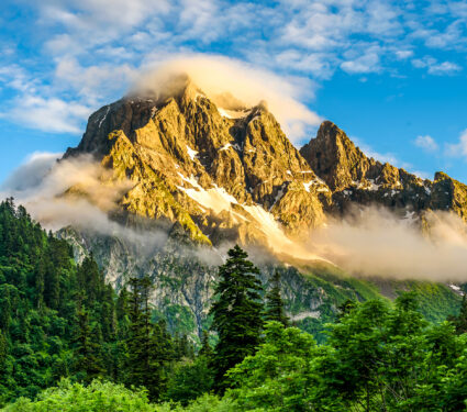 Mountain,Peak,Green,Nature,Scenery