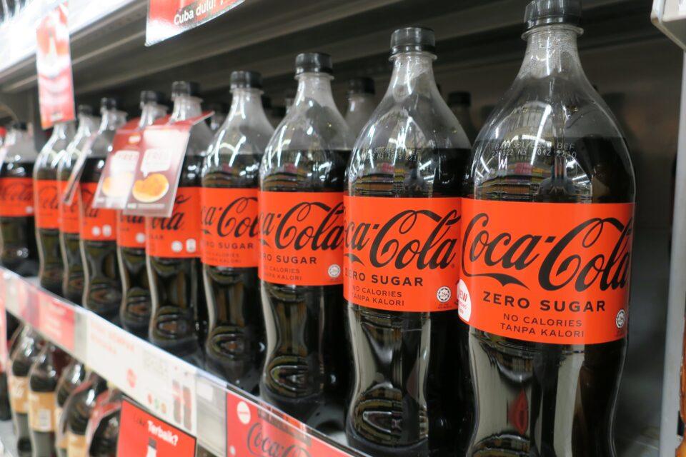 Are artificial sweeteners safe? The debate is heating up