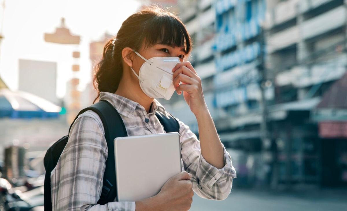 "Safe" air pollution levels can elevate heart attack risk within one hour