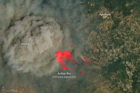 2023/07/rhodesislandfire_oli_2023200-1.jpg