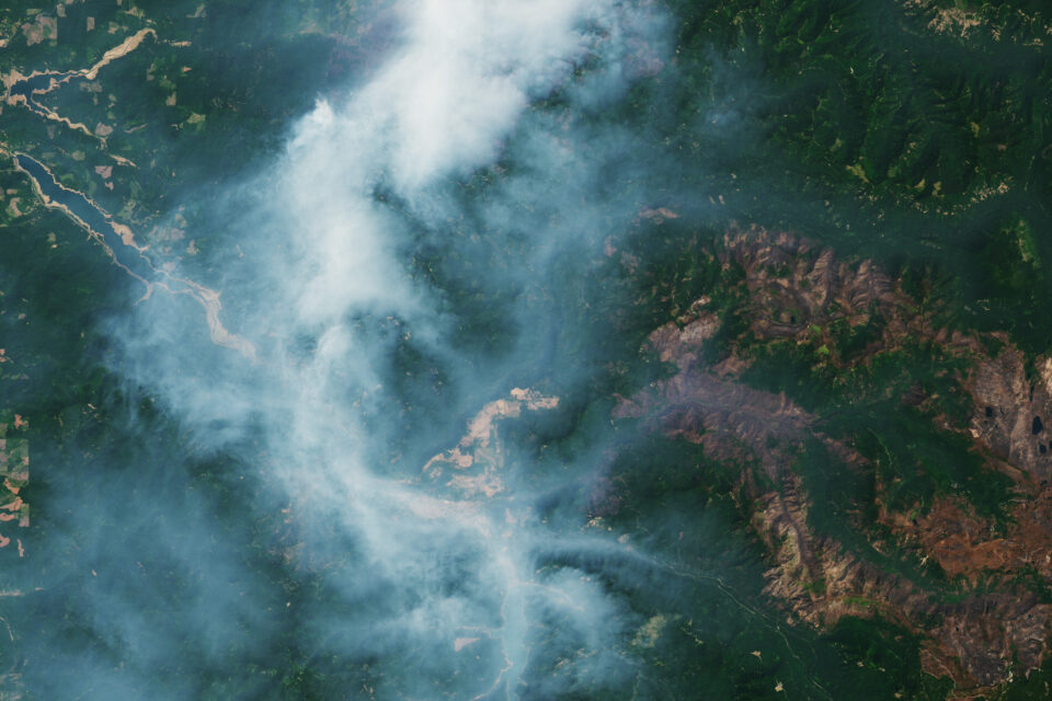 The Bedrock Fire is Oregon’s second-largest blaze of the season